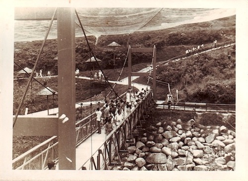 Jurong Bird Park Lory Loft 1971 general view