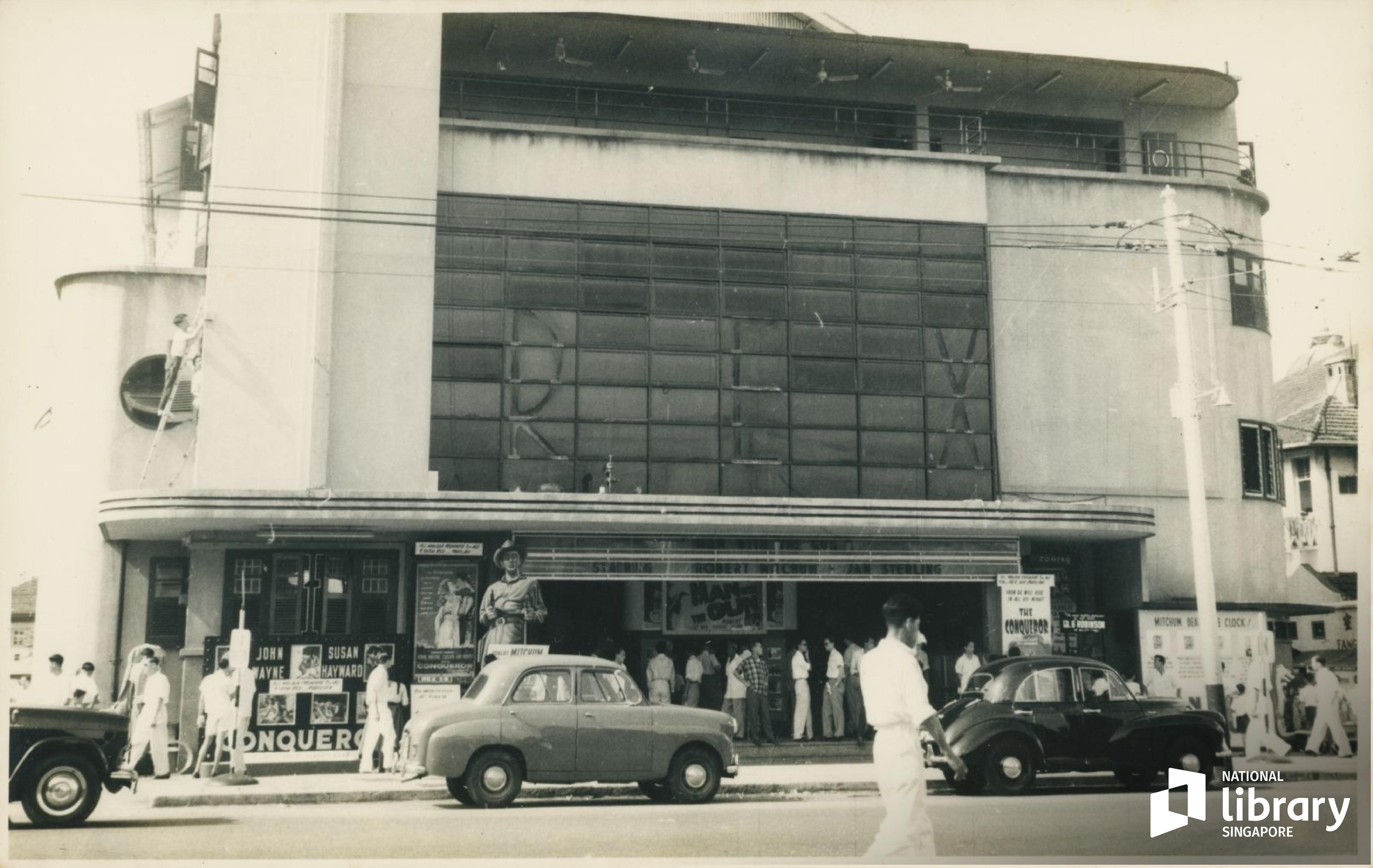 attractions and entertainment subject image